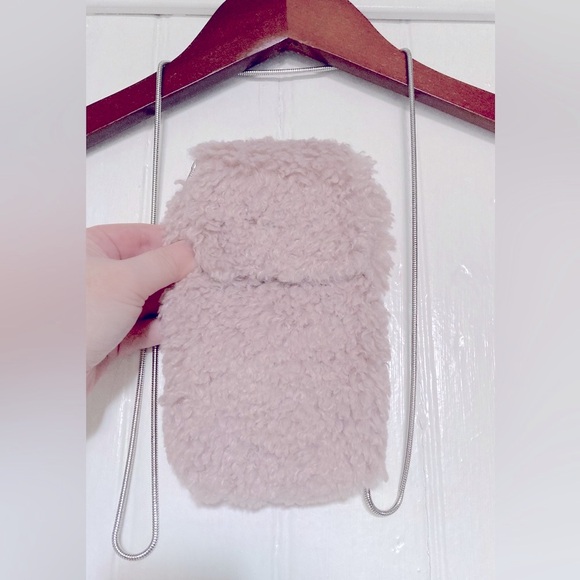 a new day Handbags - *3 for $20* NWOT Teddy Crossbody bag, pale pink, silver-toned chain, A New Day